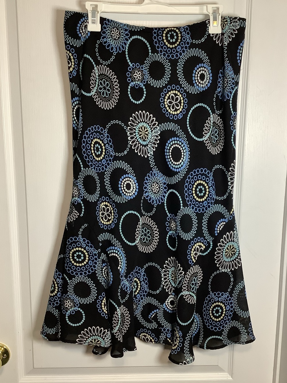 Vintage Tradition Black Flared Skirt with Blue and White Circular Print